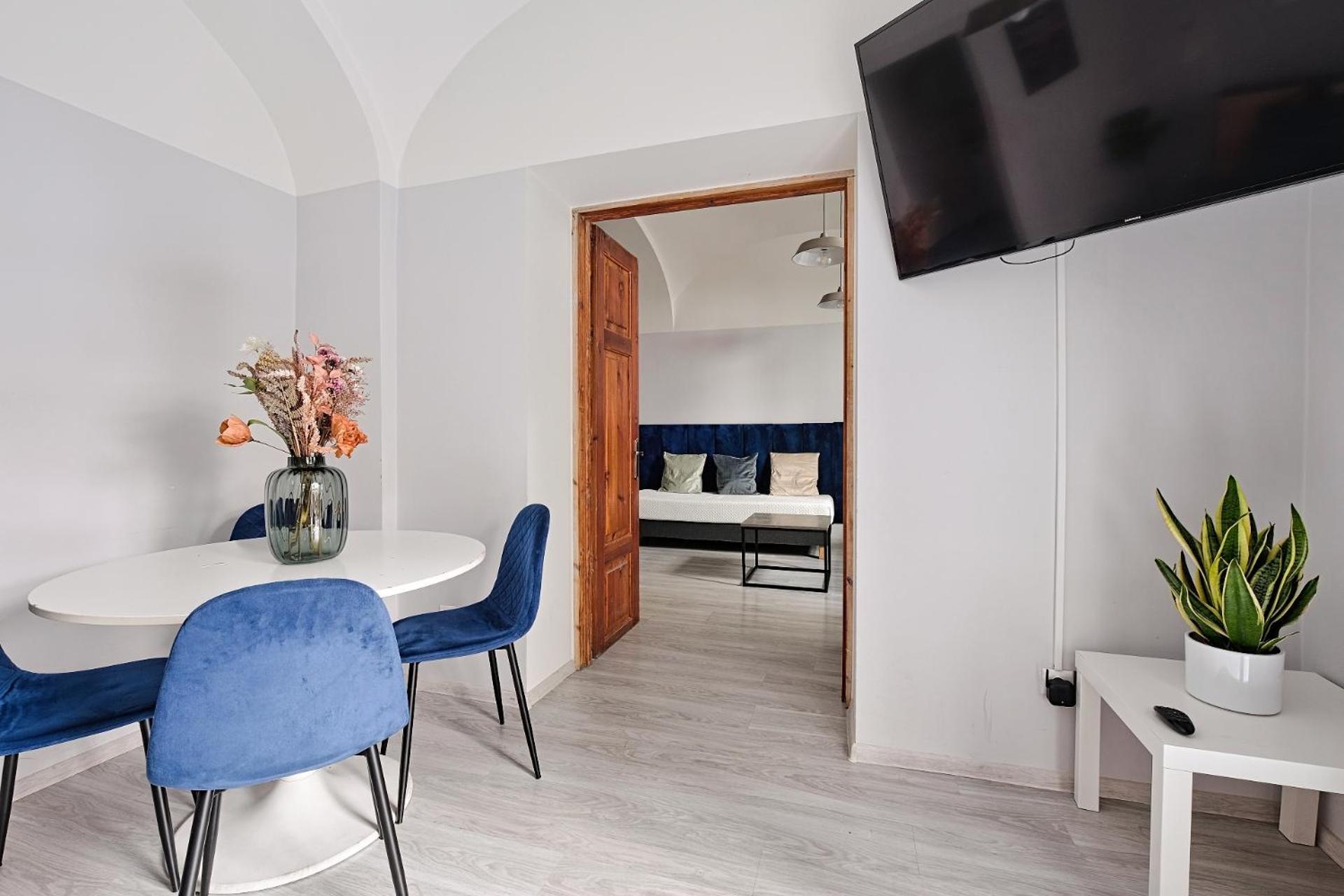Urban Nest Apartments Party Szewska21 — Photos 1